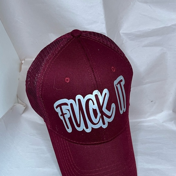 Red maroon trucker hat - Picture 4 of 13